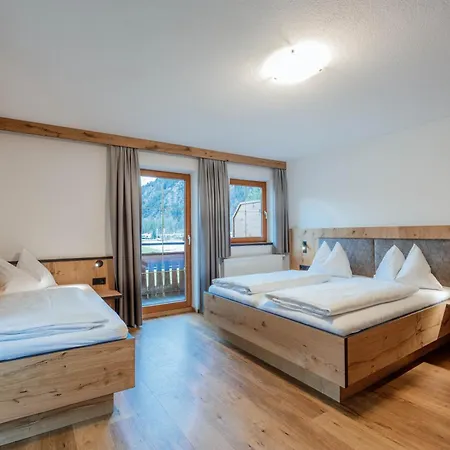 Karlingerhof Tatil Evi