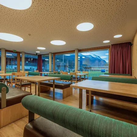 Karlingerhof 아첸키르흐