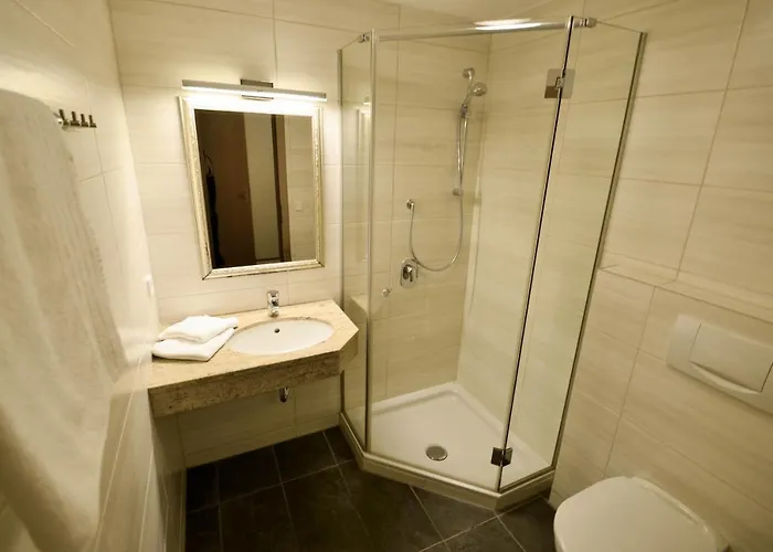 Karlingerhof * Ахенкирьх